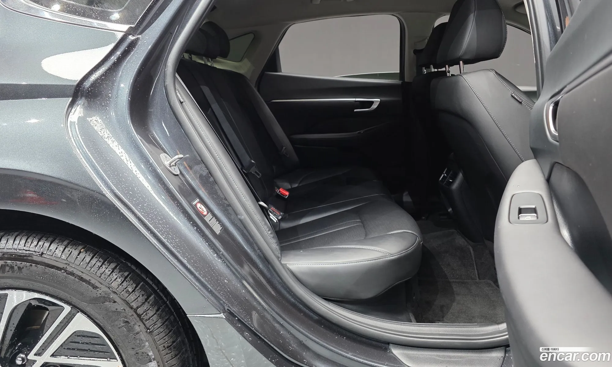 Hyundai Sonata Hybrid 2022 — 5