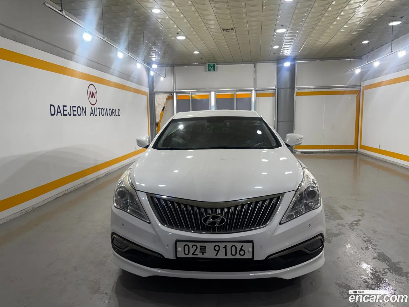 Hyundai Grandeur HG 2014 — 13