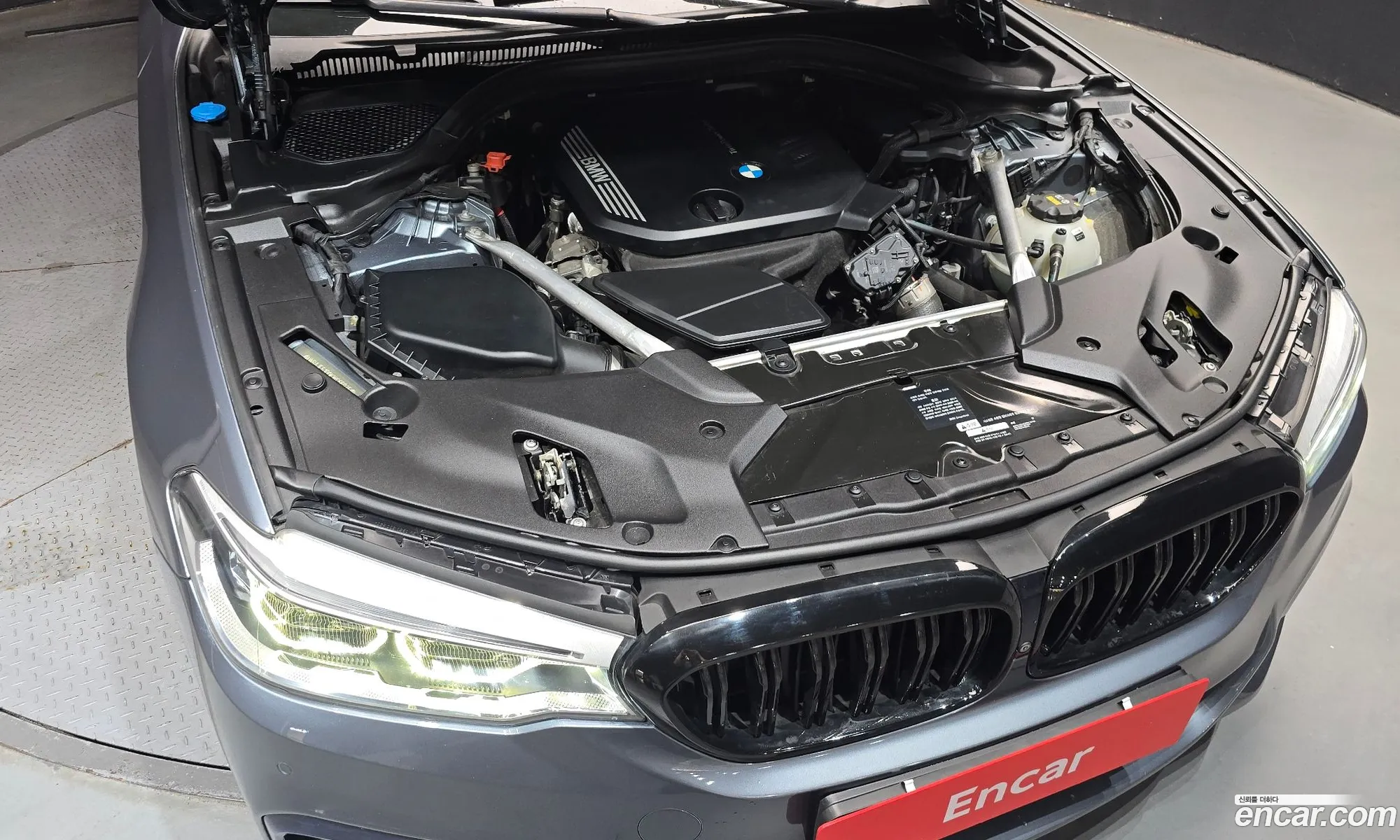 BMW 5 Series 2019 — 19