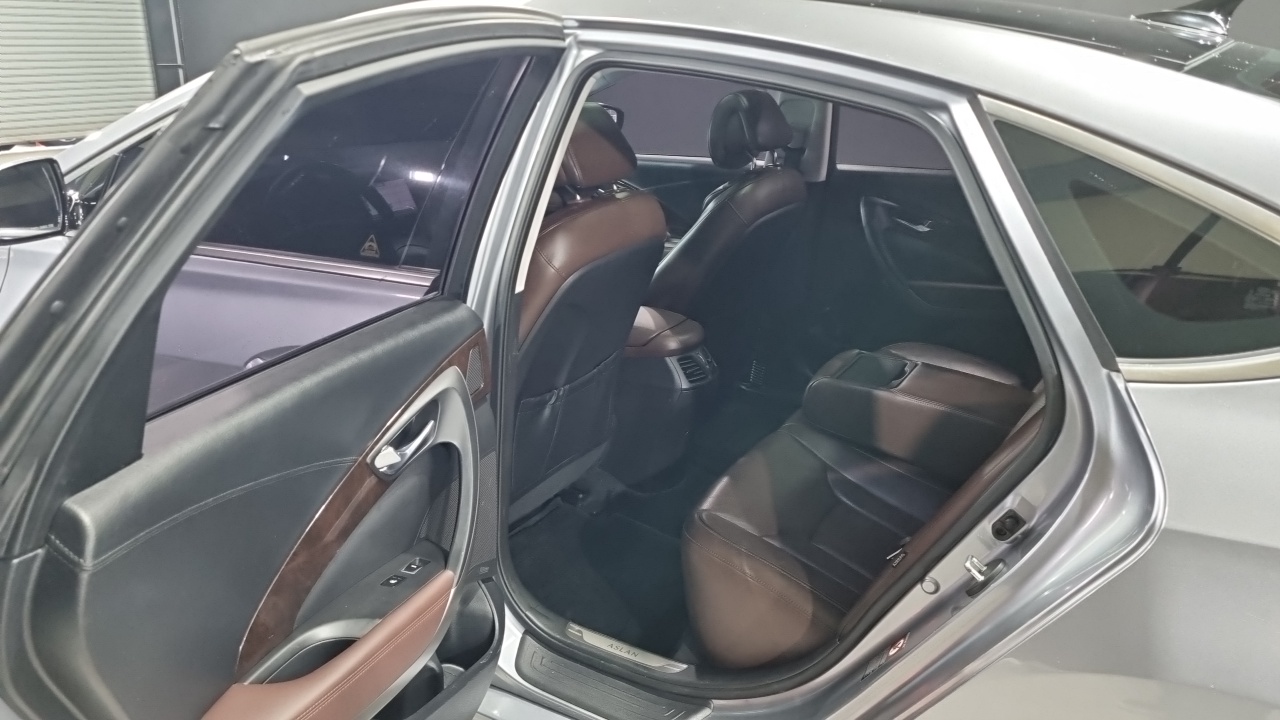 Hyundai Aslan 2015 — 6