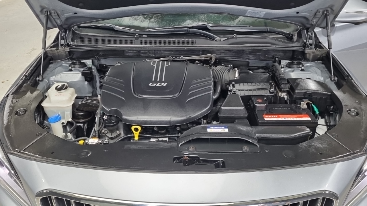 Hyundai Aslan 2015 — 14