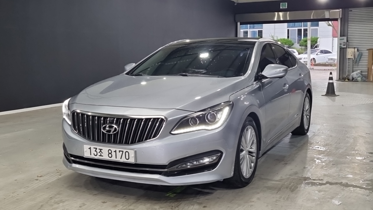 Hyundai Aslan 2015 — 15