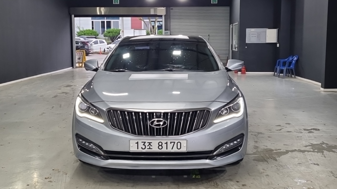 Hyundai Aslan 2015 — 13