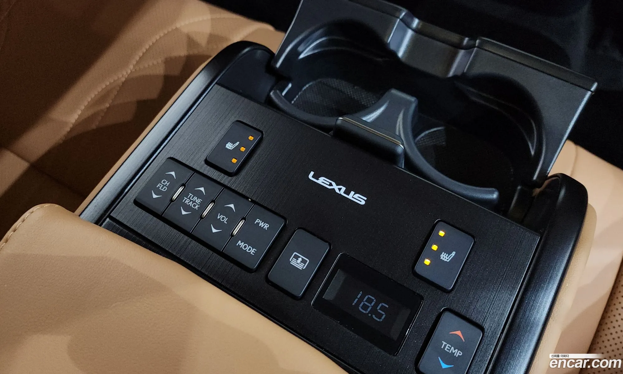 Lexus ES300h 7th Gen 2024 — 11