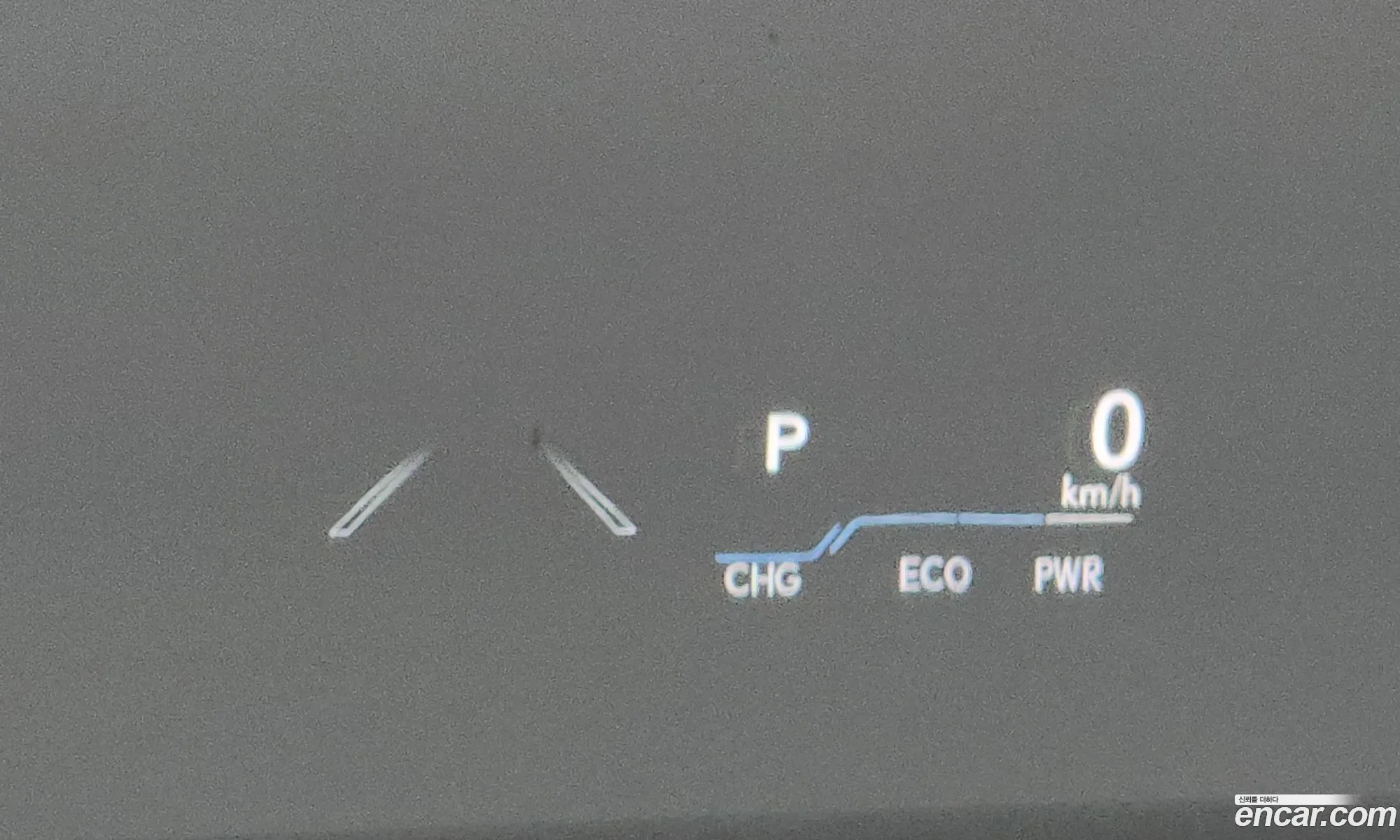 Lexus ES300h 7th Gen 2024 — 2