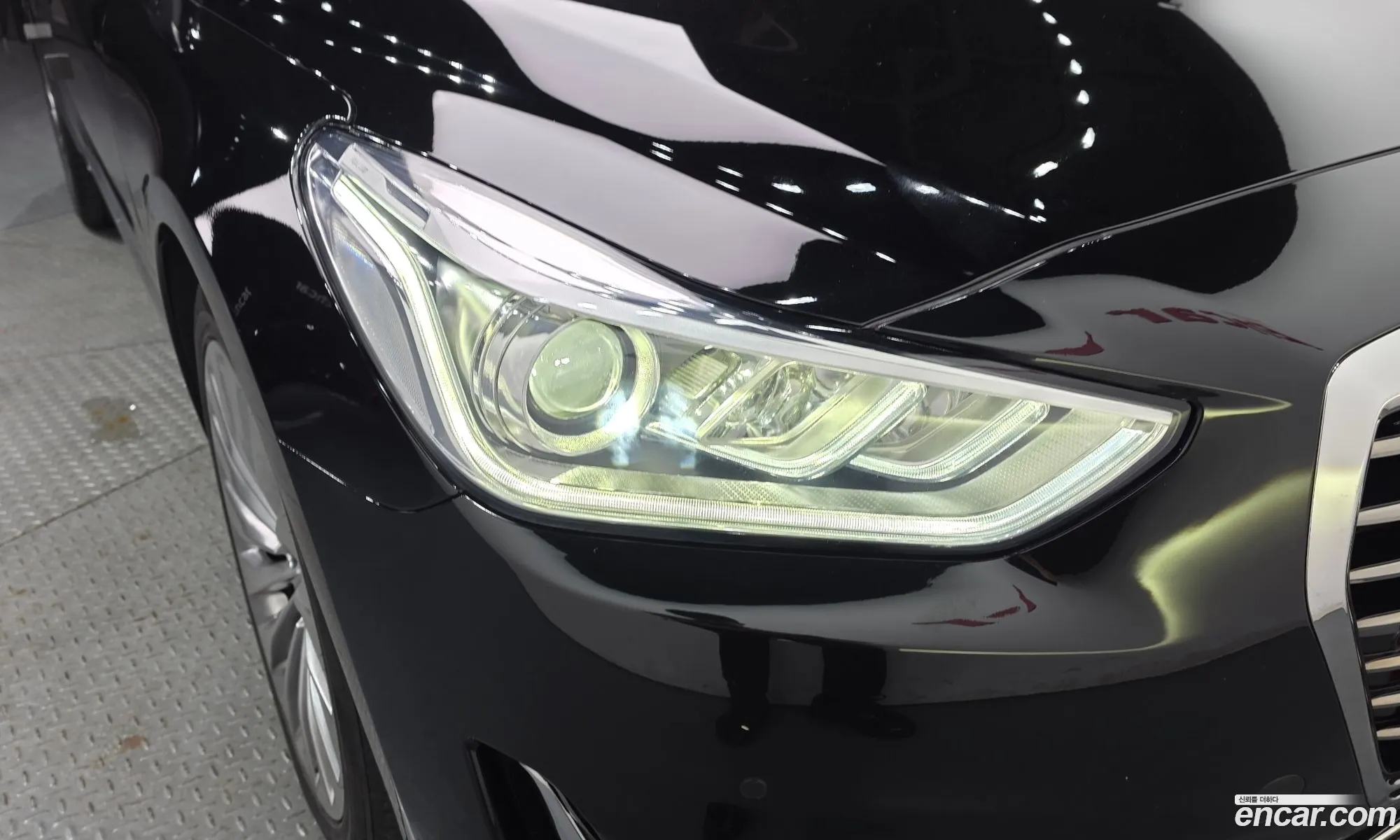 Genesis EQ900 2016 — 6