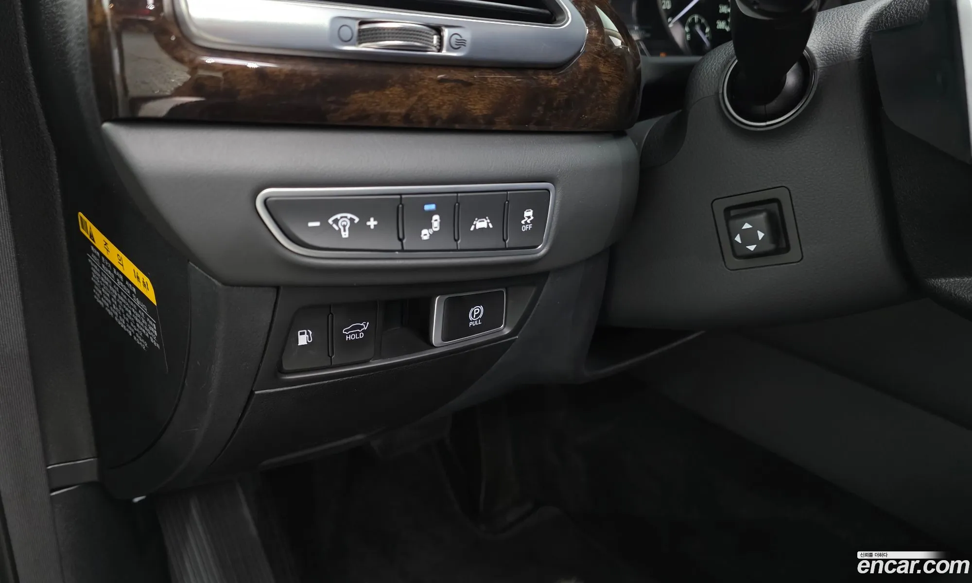 Genesis G90 2020 — 23