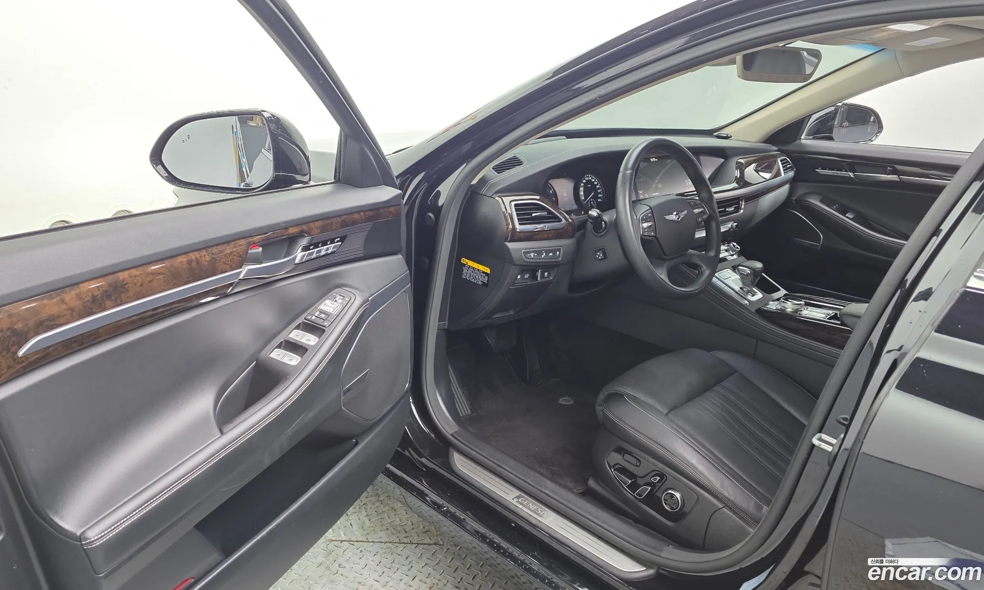 Genesis G90 2020 — 36