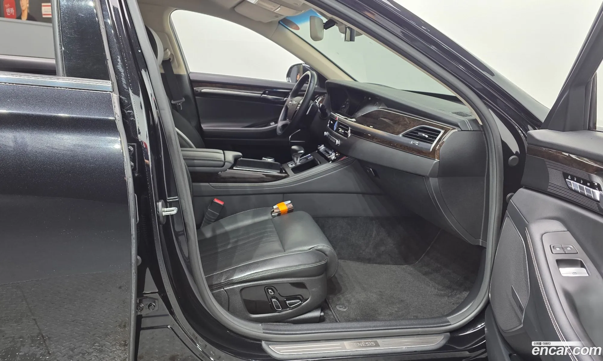 Genesis G90 2020 — 16