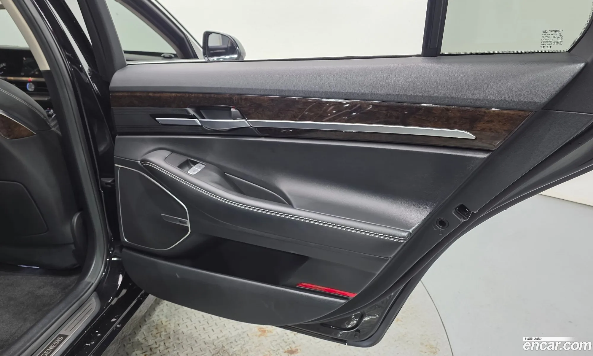Genesis G90 2020 — 37