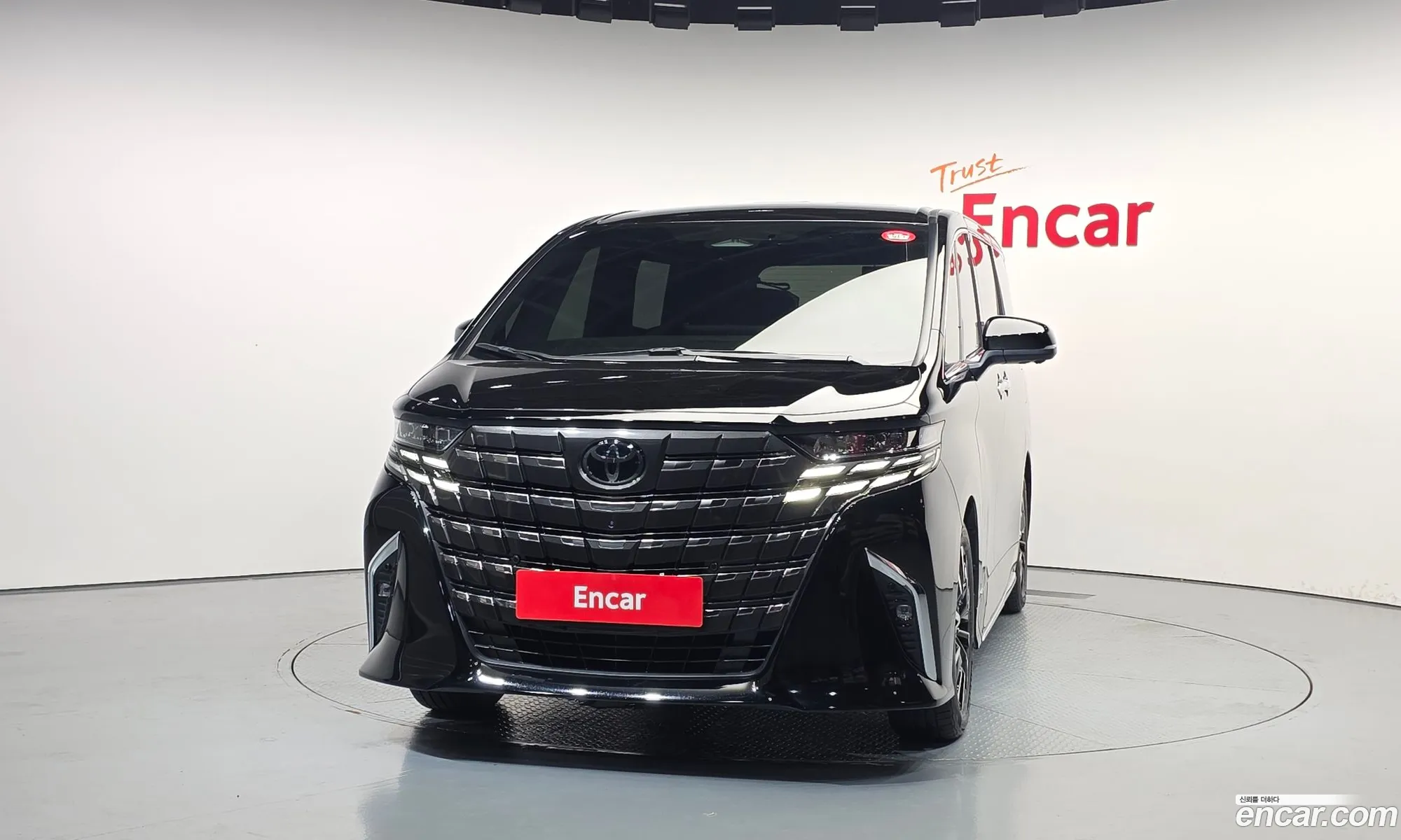 Toyota Alphard 2024 — 9