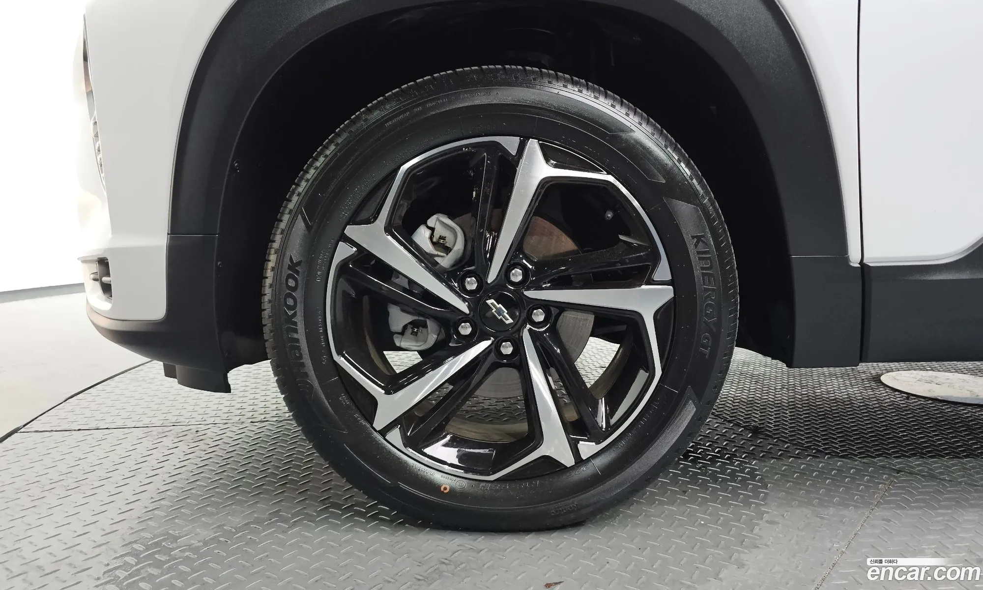 Chevrolet (GM Daewoo) Trailblazer 2022 — 24