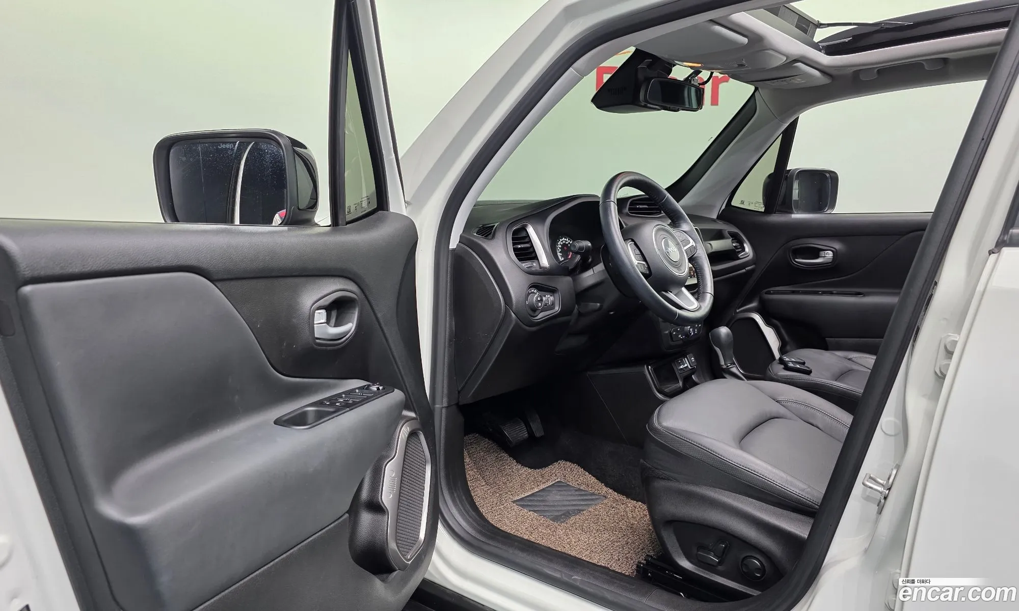 Jeep Renegade 2023 1C4NJCE1XPPP77261 — 28