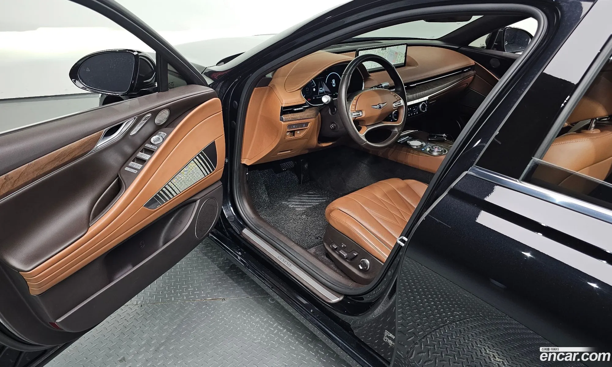 Genesis Electrified G80 2022 — 24