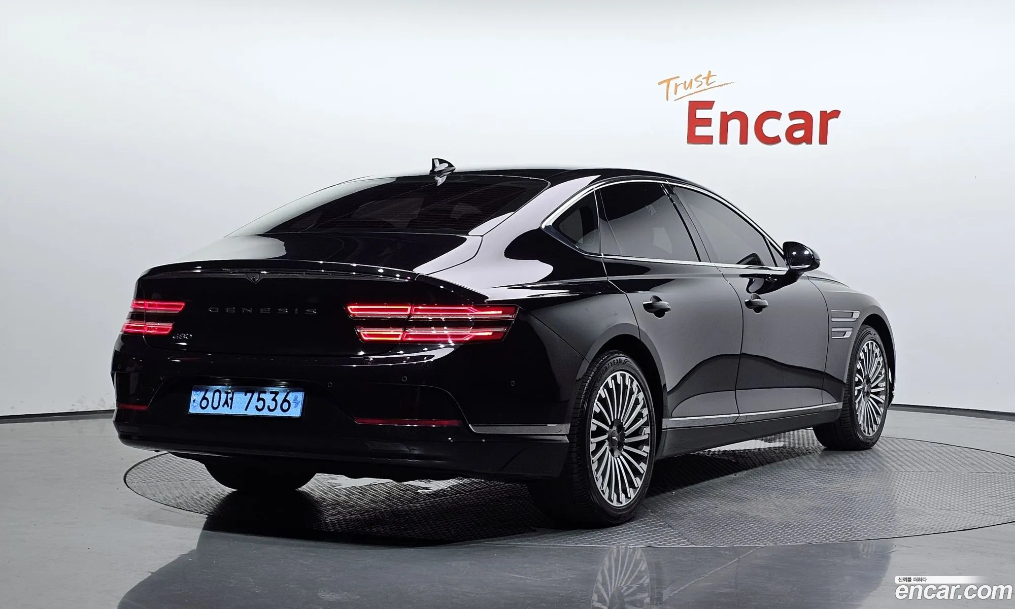 Genesis Electrified G80 2022 — 23