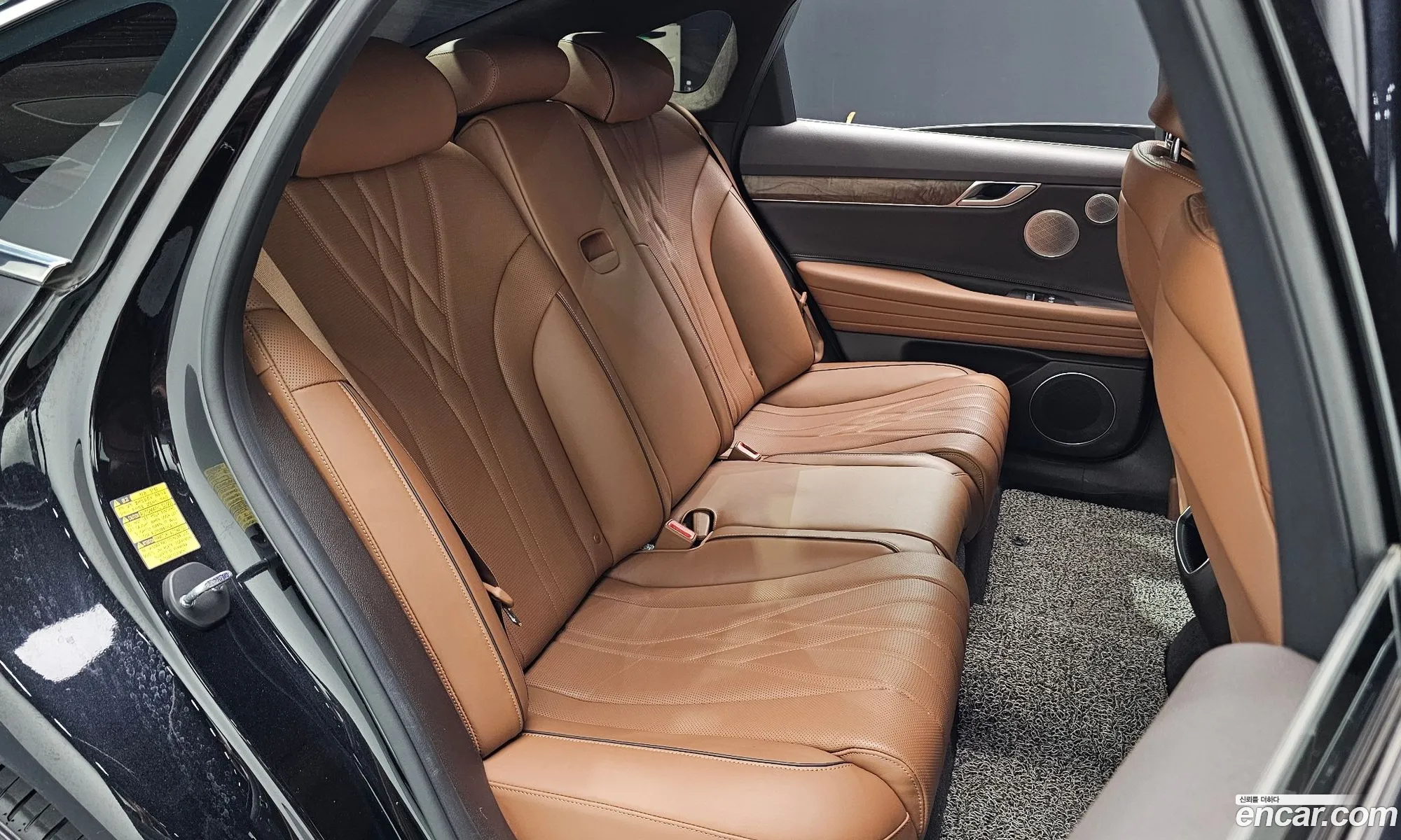 Genesis Electrified G80 2022 — 20