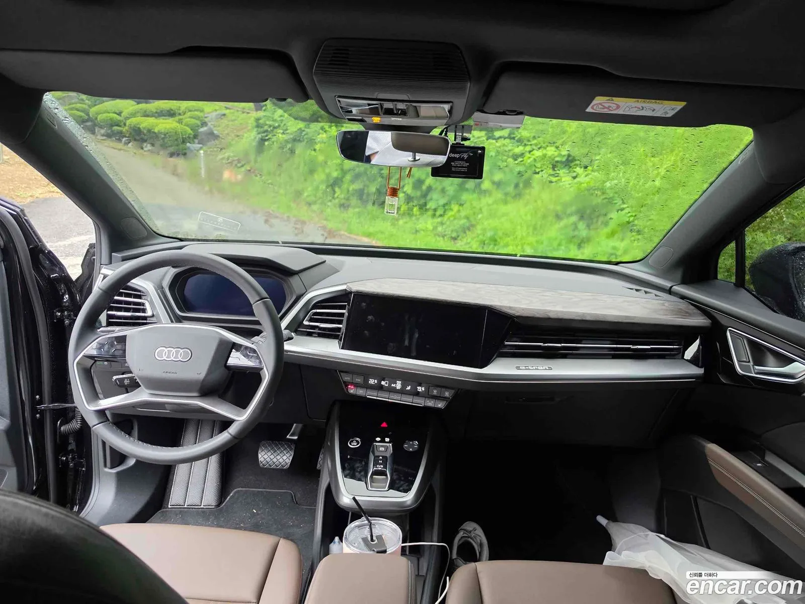 Audi Q4 e-tron 2026 — 10