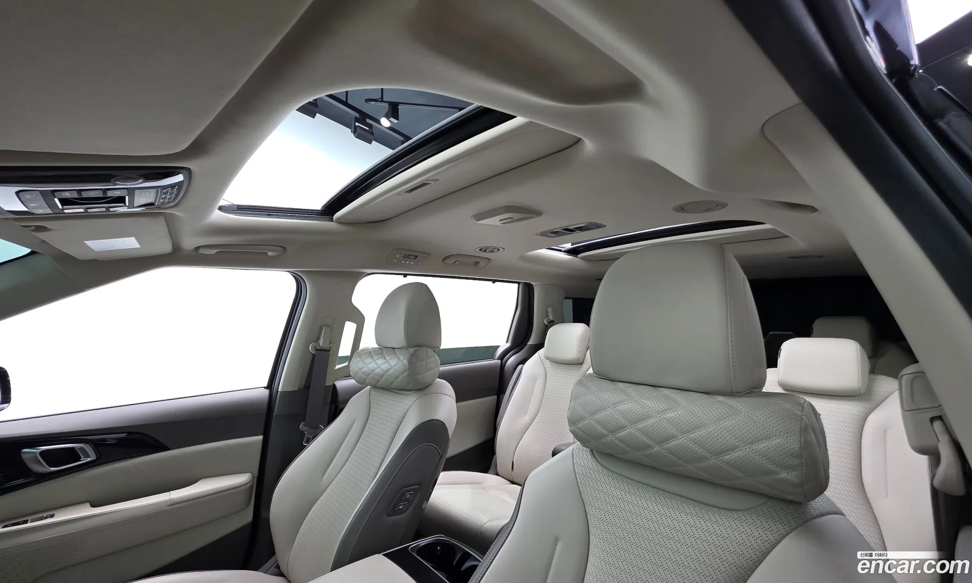 Kia Carnival 2024 — 11