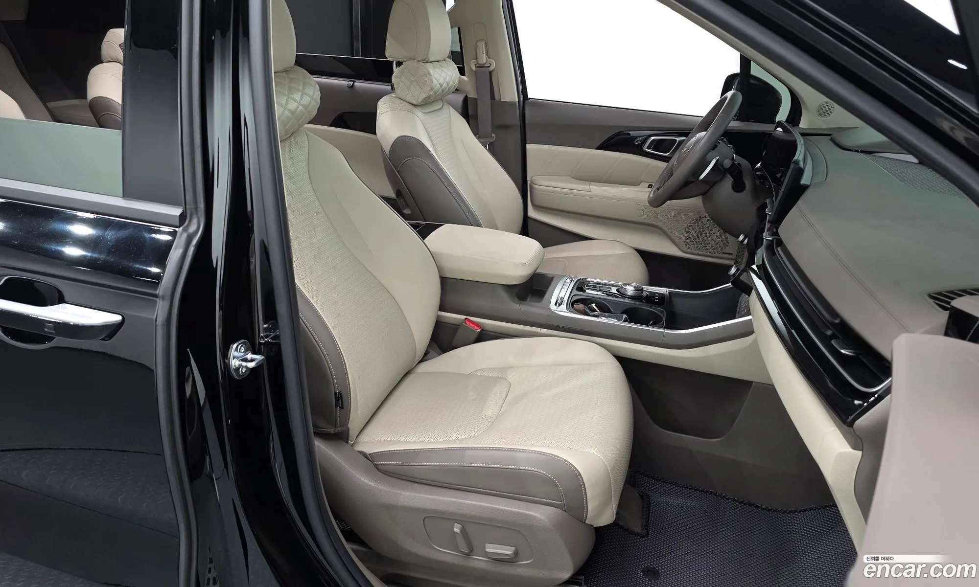 Kia Carnival 2024 — 10