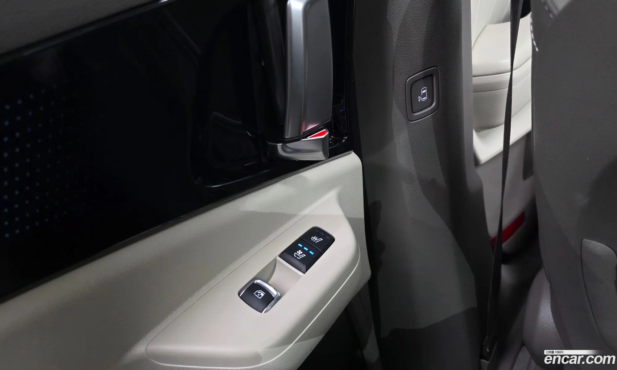 Kia Carnival 2024 — 28