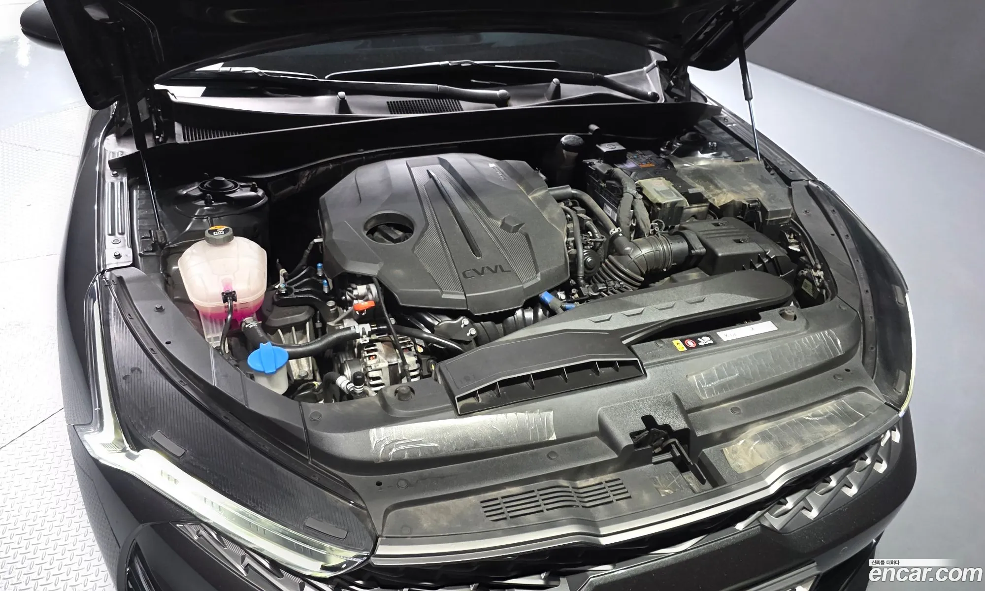 Kia K5 2023 — 10