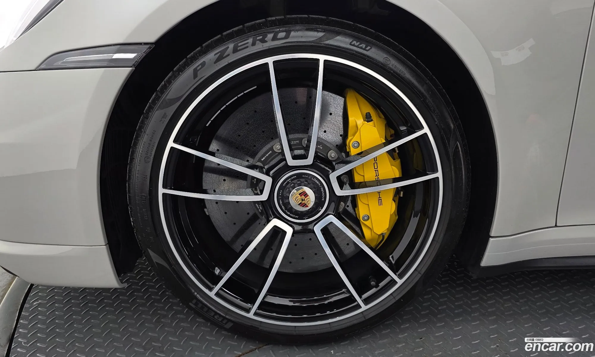 Porsche 911 2024 WP0CD2996RS257082 — 18