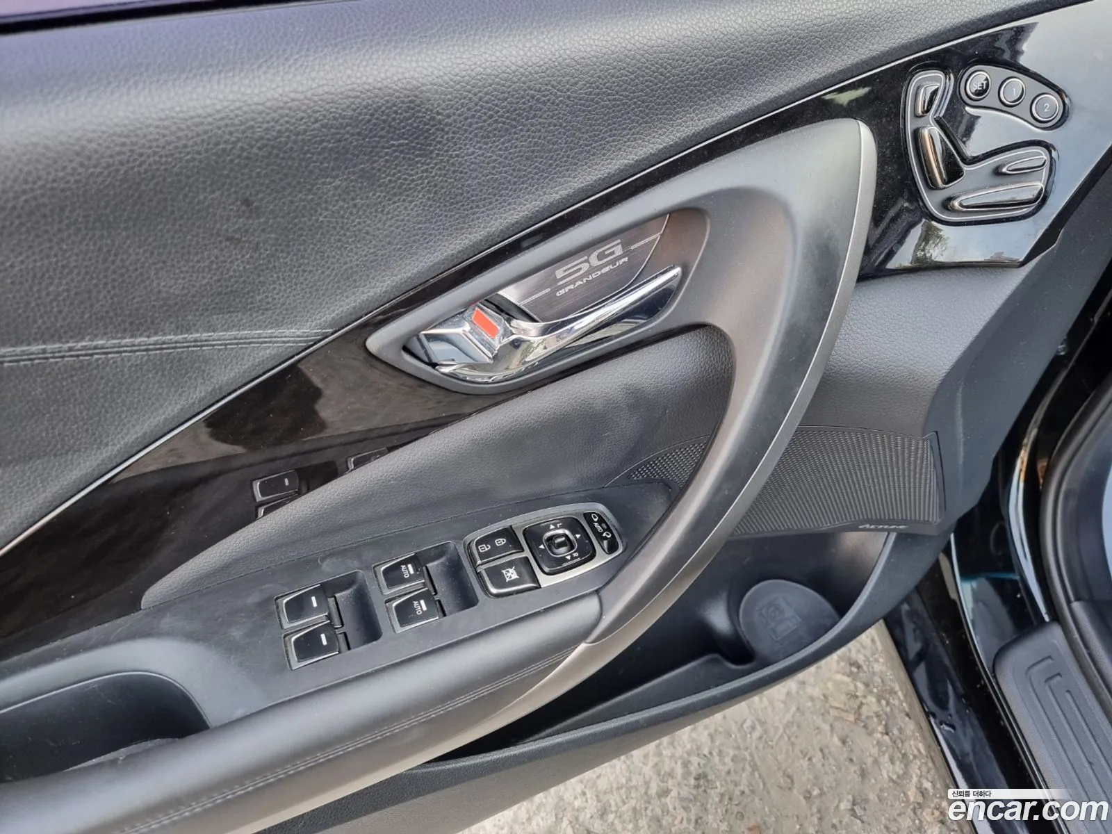 Hyundai Grandeur HG Hybrid 2015 — 19