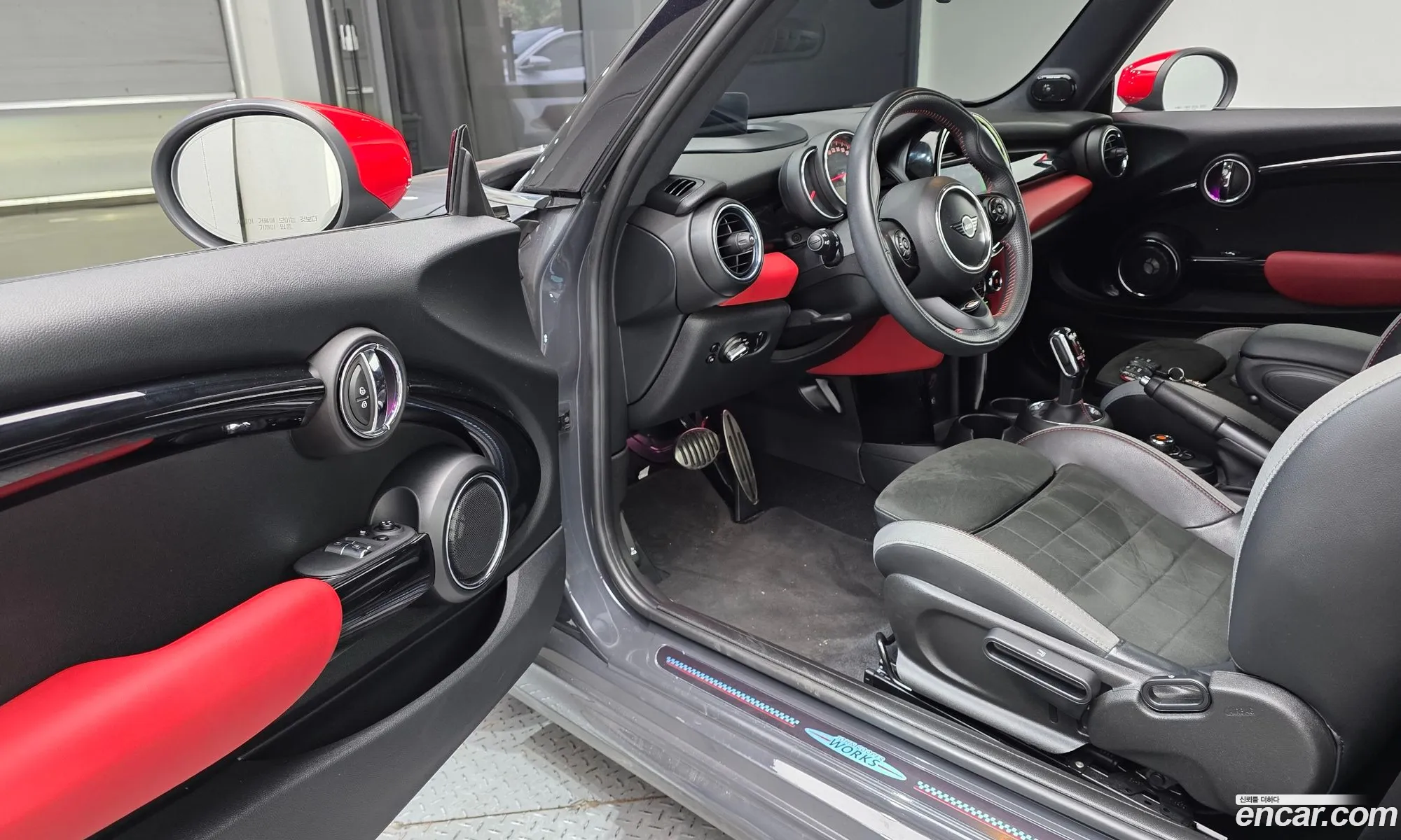 Mini Cooper S 2020 WMWXY9104L2L81559 — 2
