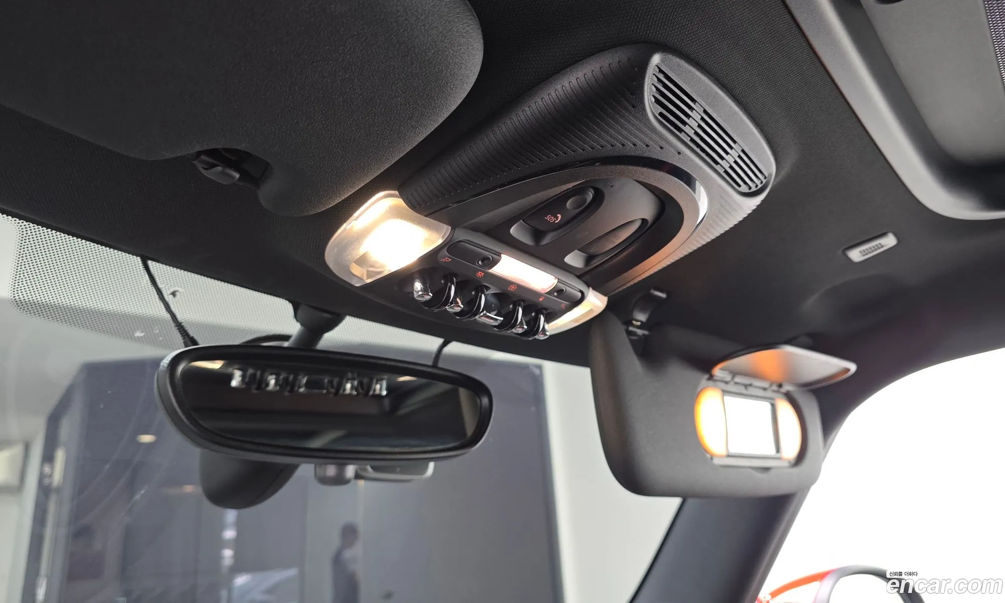 Mini Cooper S 2020 WMWXY9104L2L81559 — 3