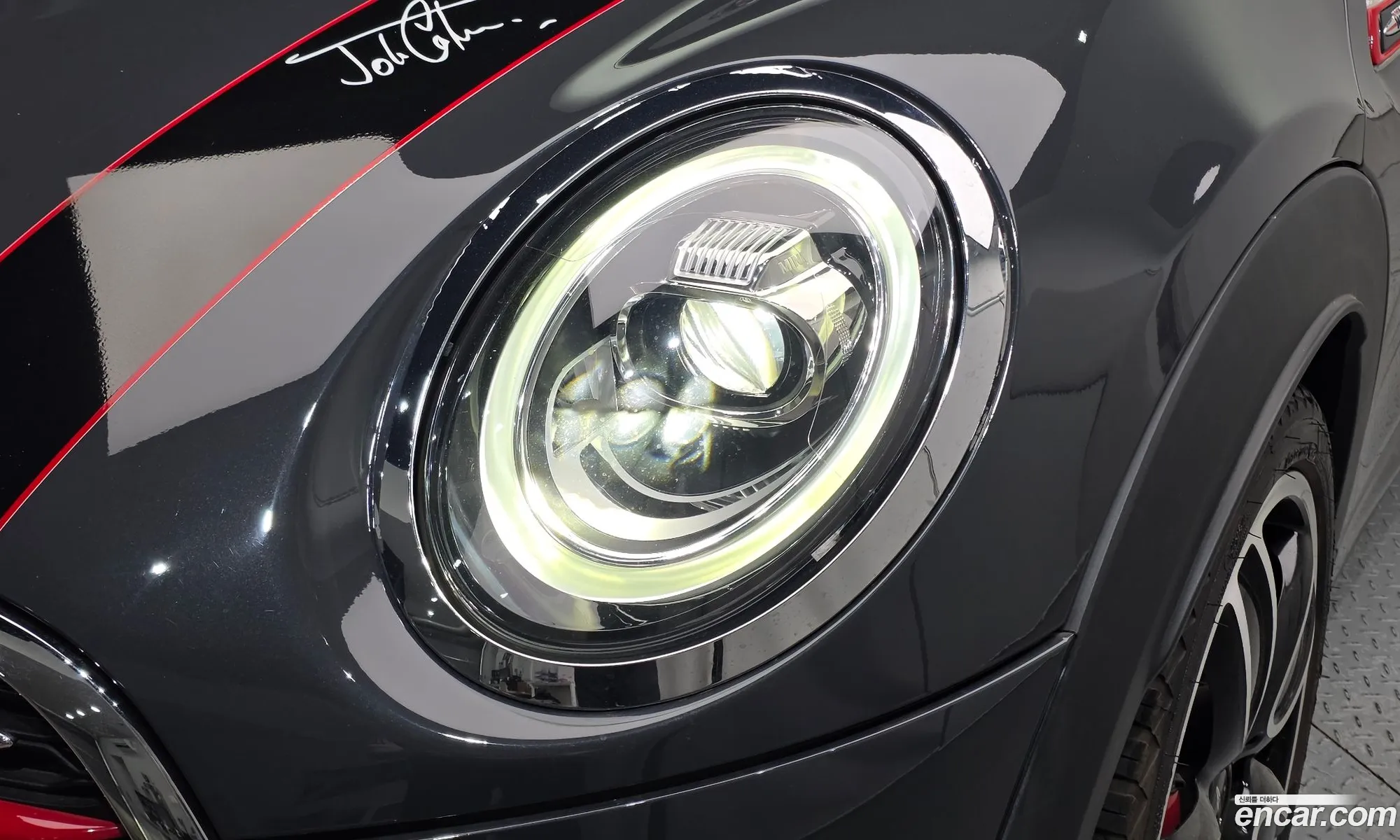 Mini Cooper S 2020 WMWXY9104L2L81559 — 28