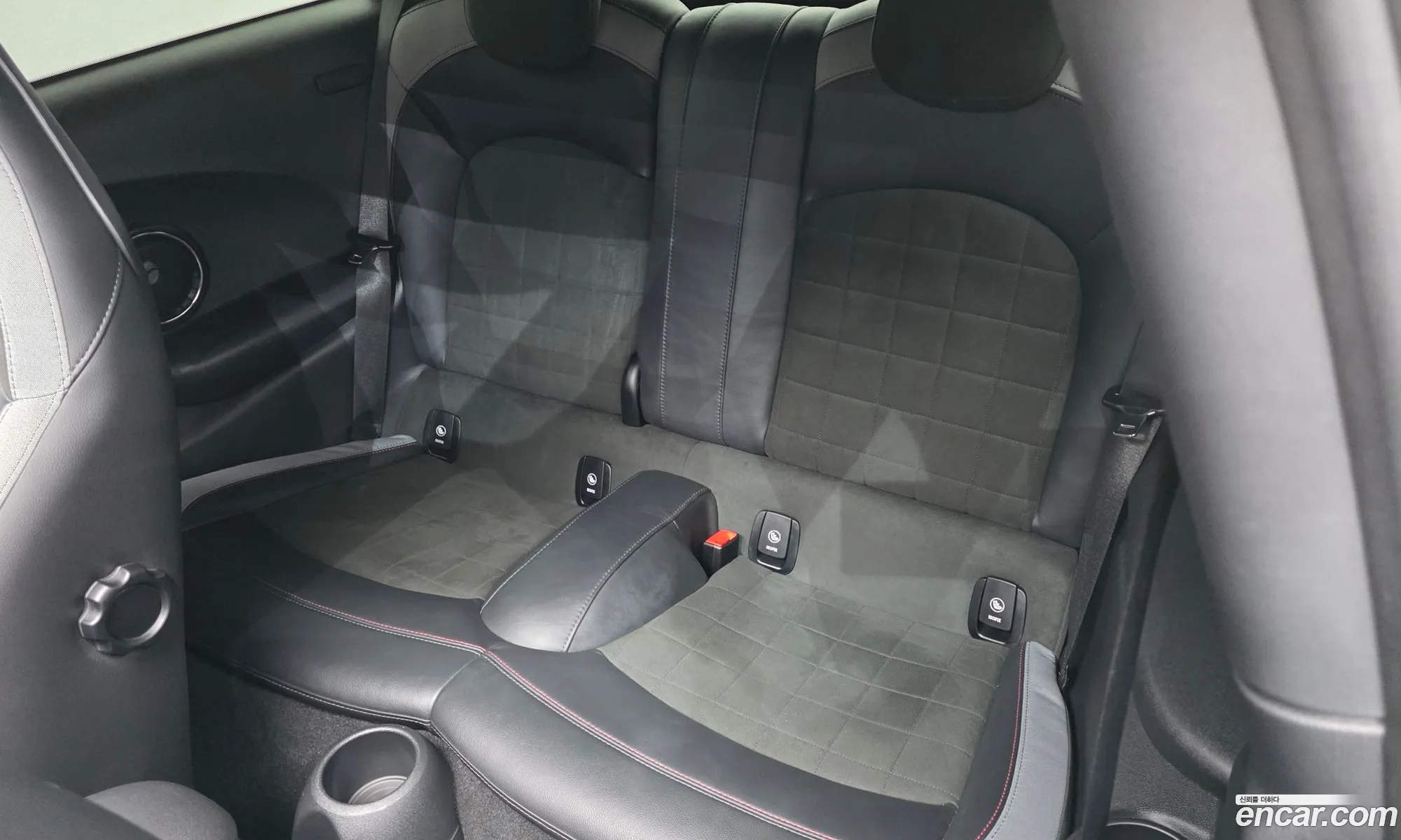 Mini Cooper S 2020 WMWXY9104L2L81559 — 20