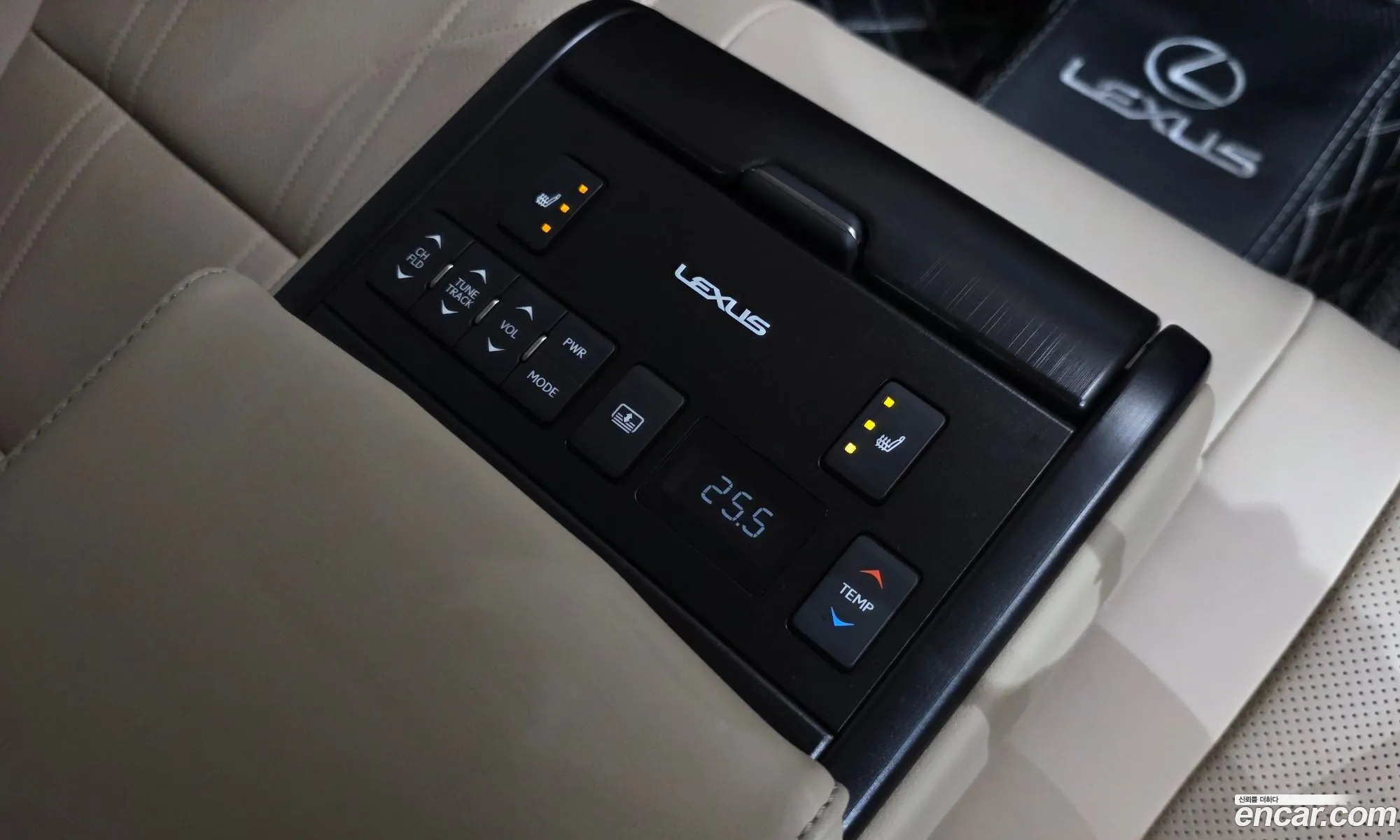 Lexus ES300h 7th Gen 2019 — 2
