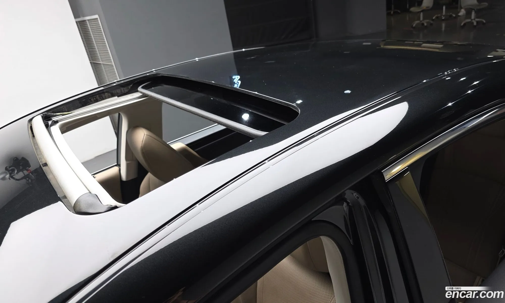 Lexus ES300h 7th Gen 2019 — 23