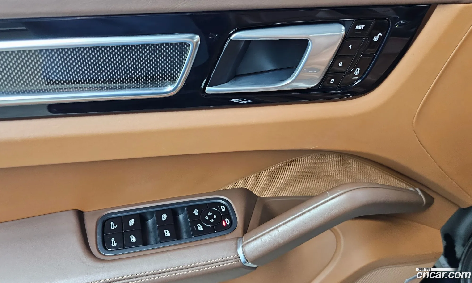 Porsche Cayenne 2019 WP1AA29Y2KDA23568 — 29
