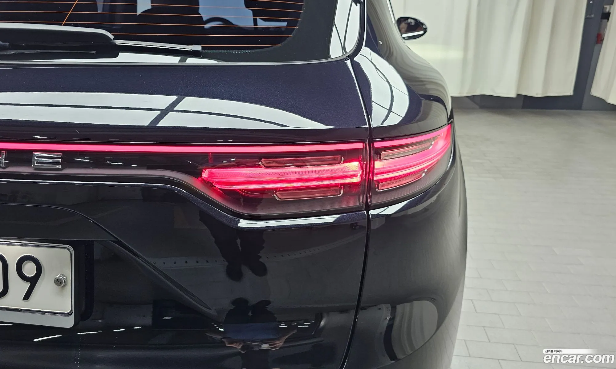Porsche Cayenne 2019 WP1AA29Y2KDA23568 — 4