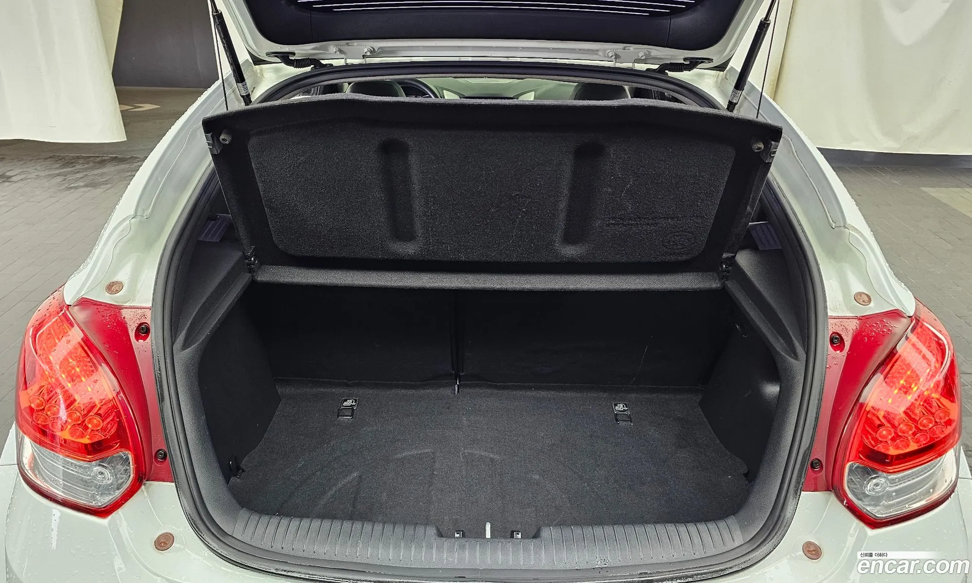 Hyundai Veloster 2012 — 19