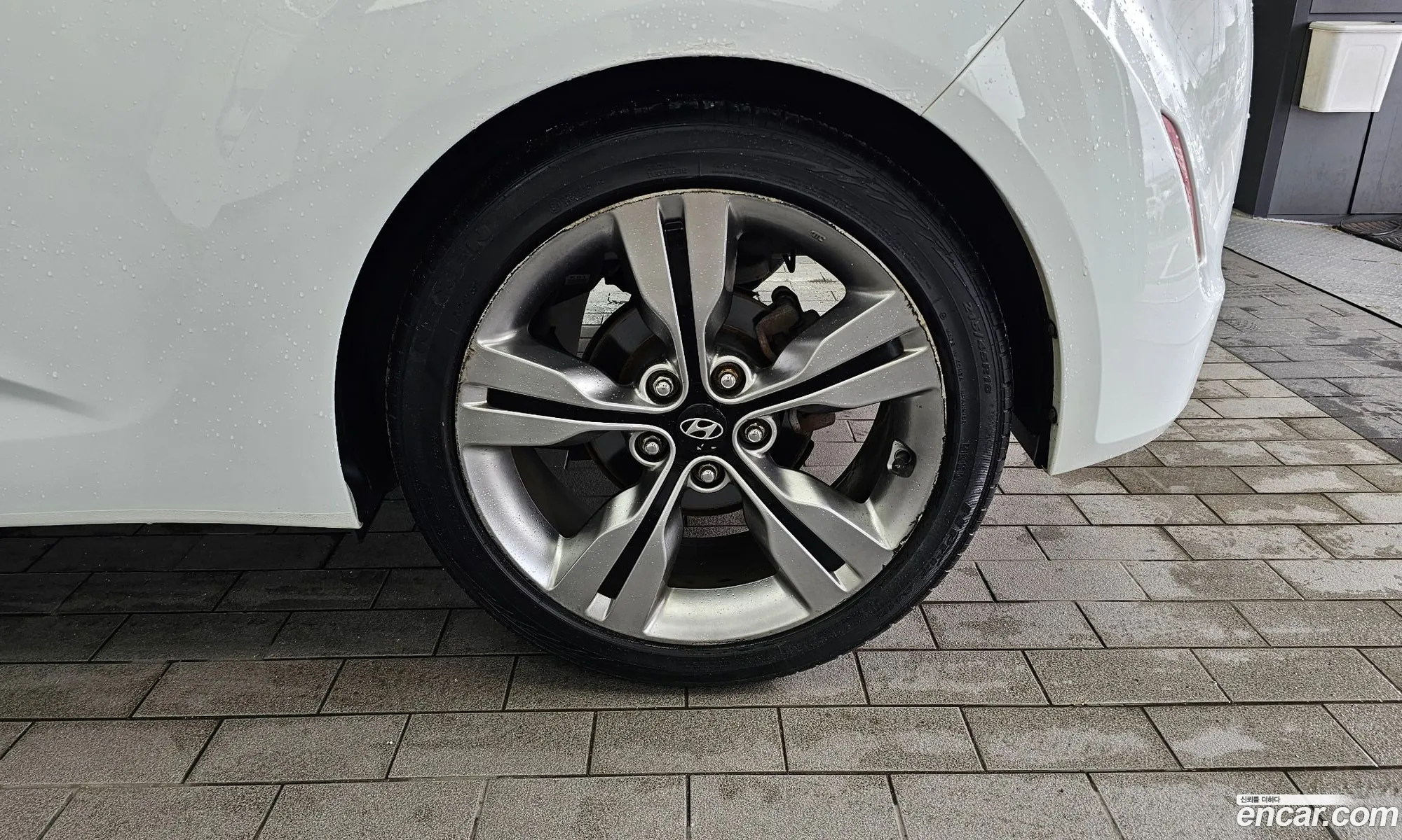 Hyundai Veloster 2012 — 22