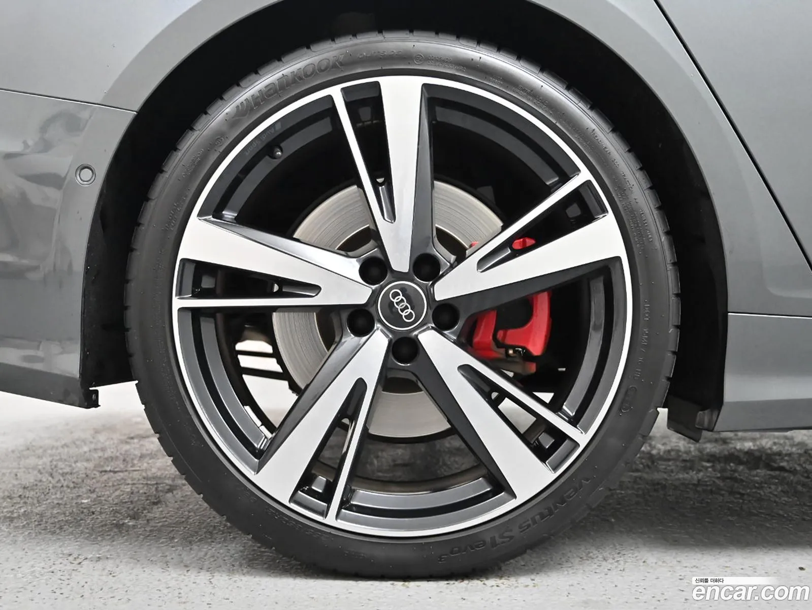 Audi S6 2022 — 6