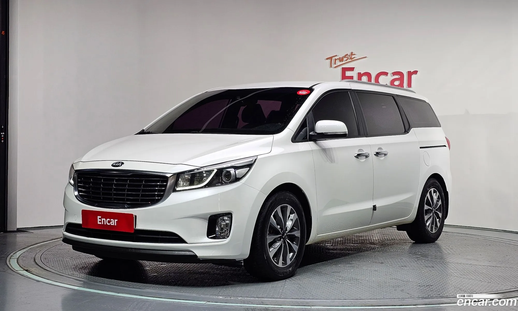 Kia Carnival 2014 — 3