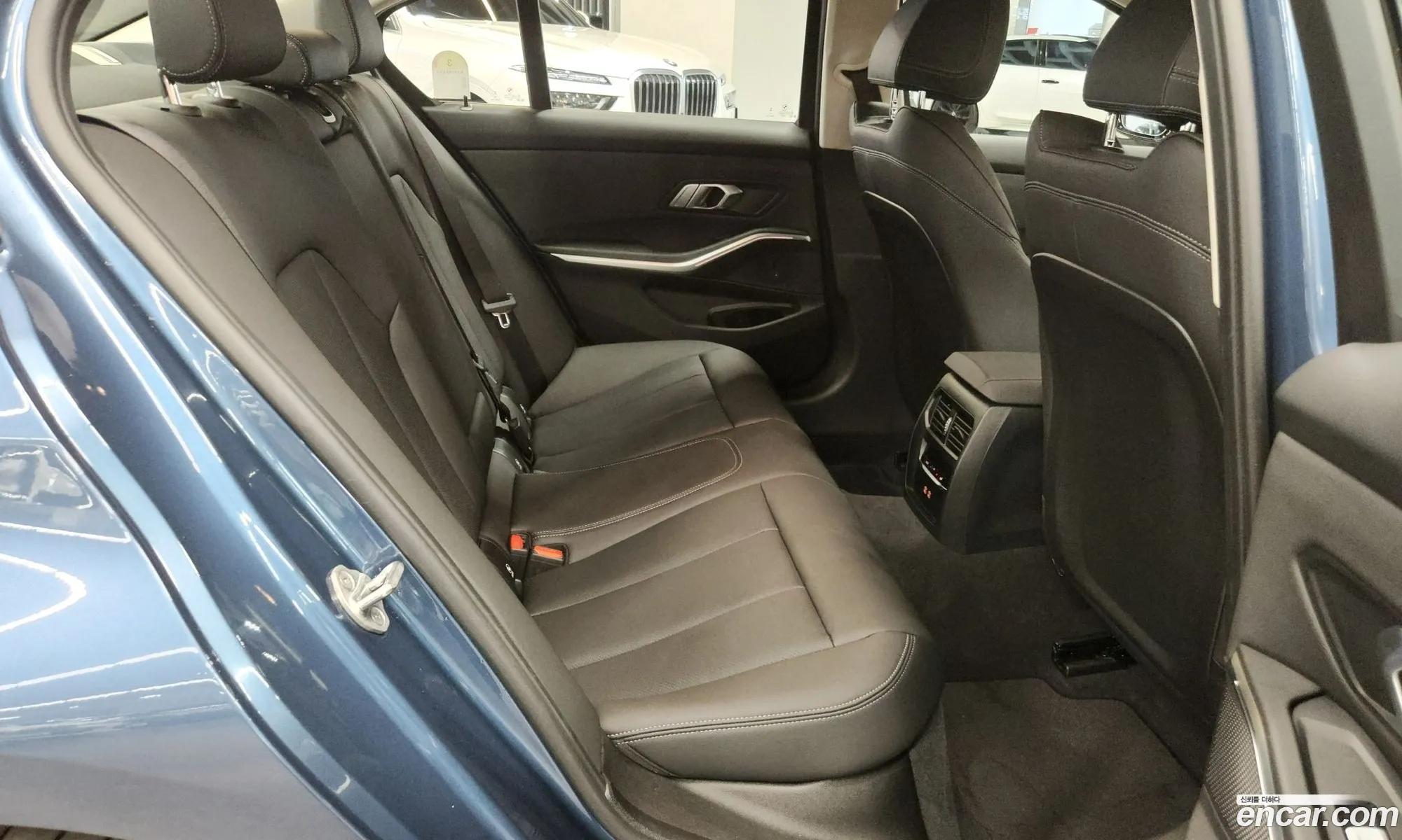 BMW 3 Series 2025 — 6