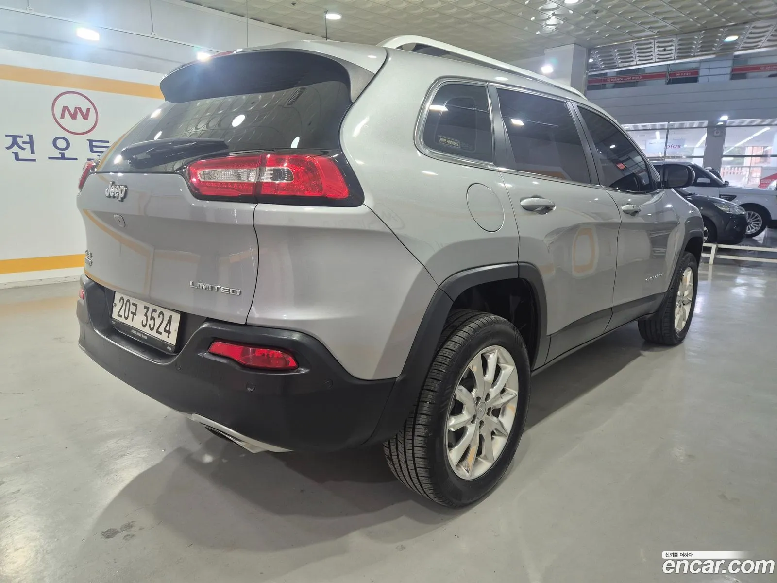 Jeep Cherokee 2015 — 9