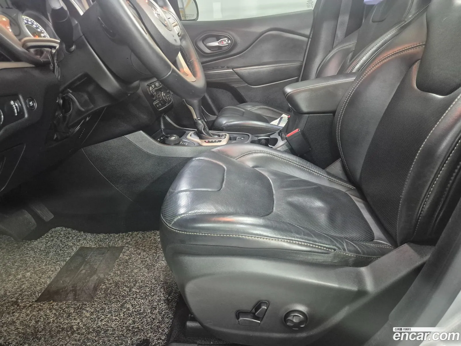 Jeep Cherokee 2015 — 11