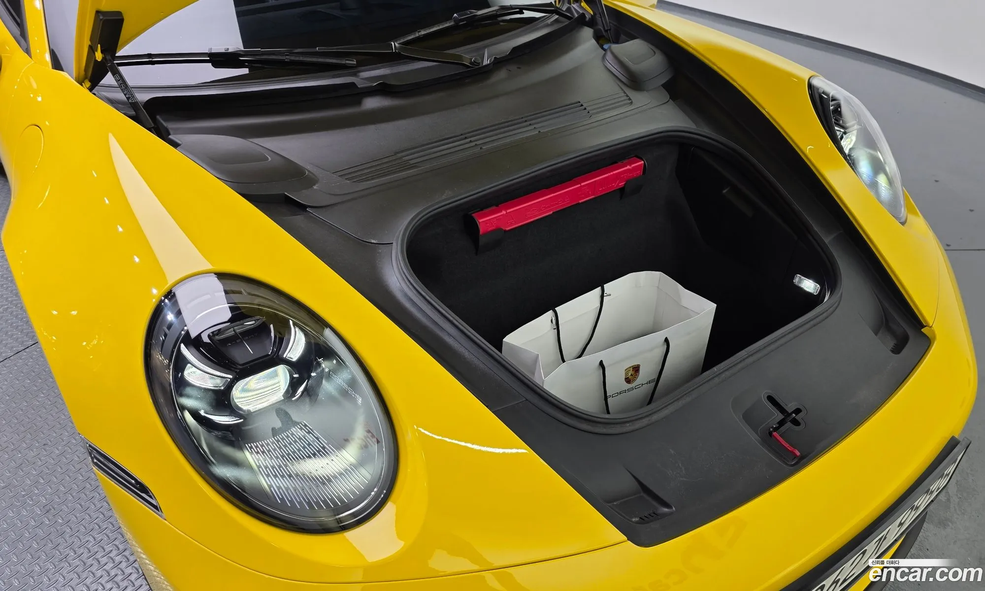 Porsche 911 2024 — 18