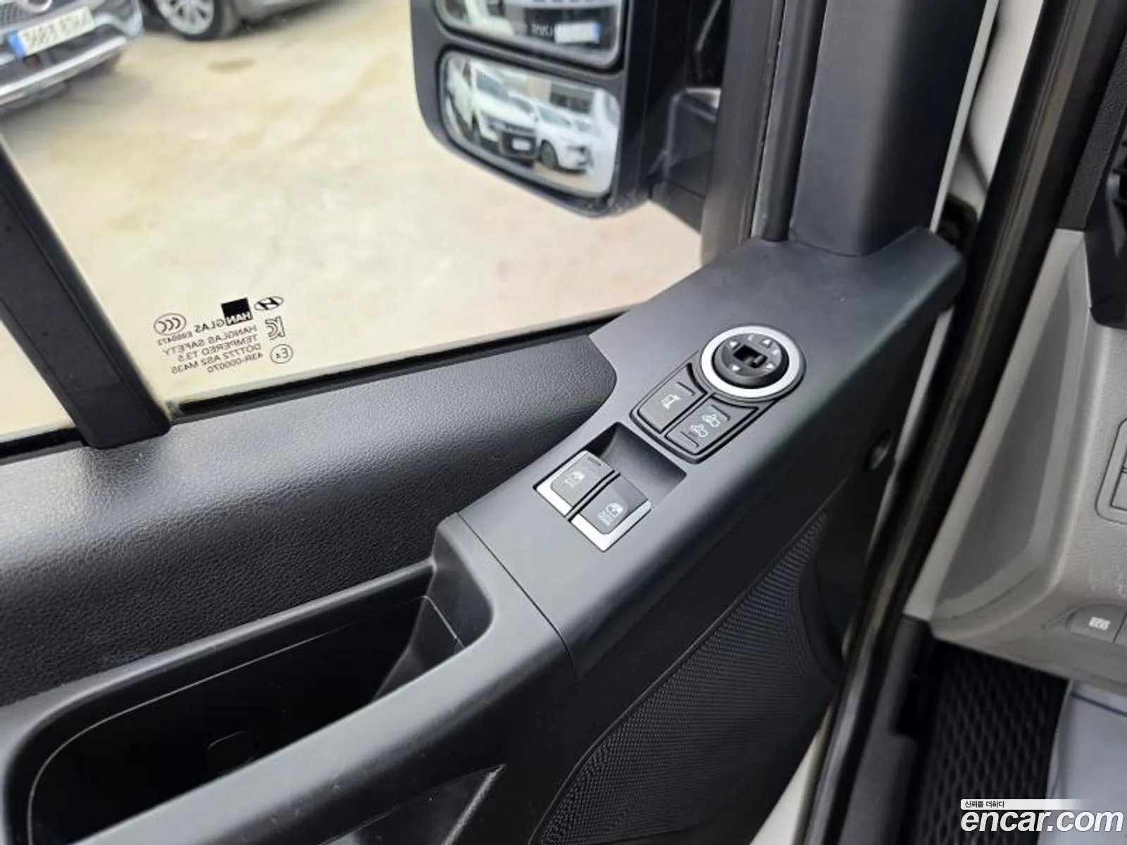 Hyundai Solati 2017 — 19