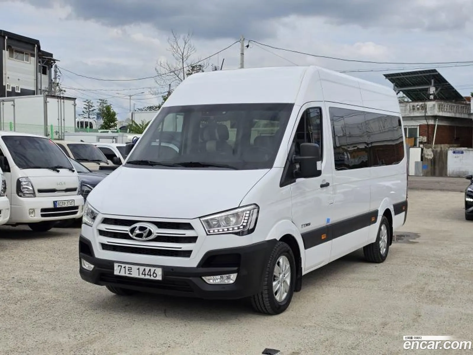 Hyundai Solati 2017 — 16