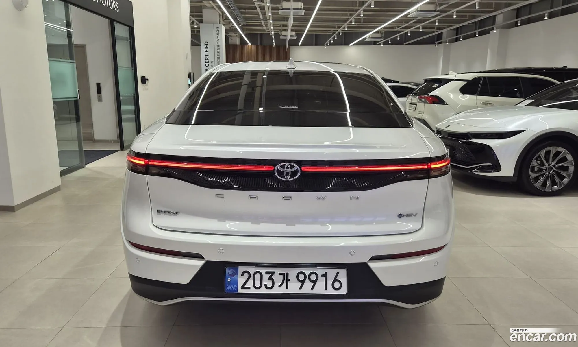 Toyota Crown Crossover 2024 — 2