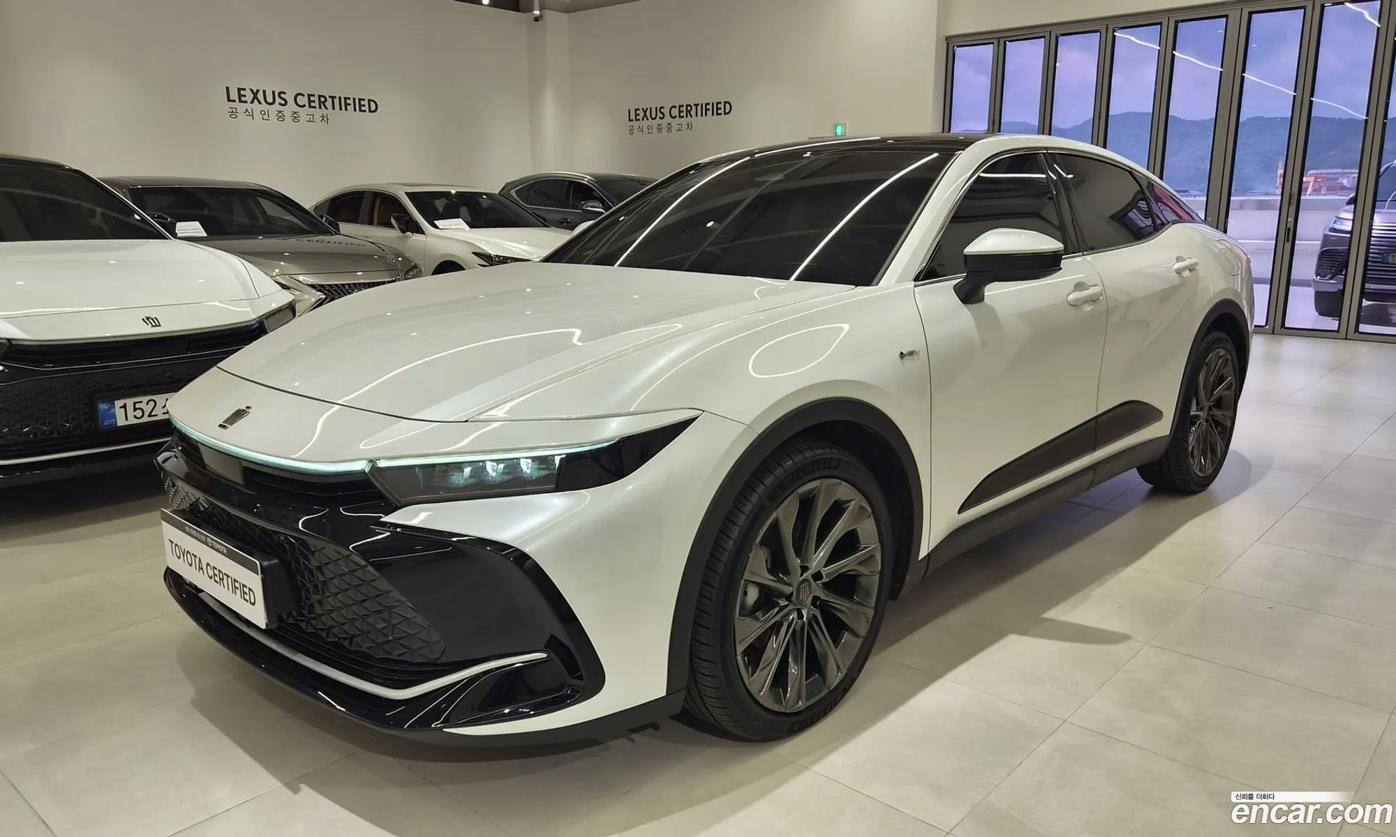 Toyota Crown Crossover 2024 — 16