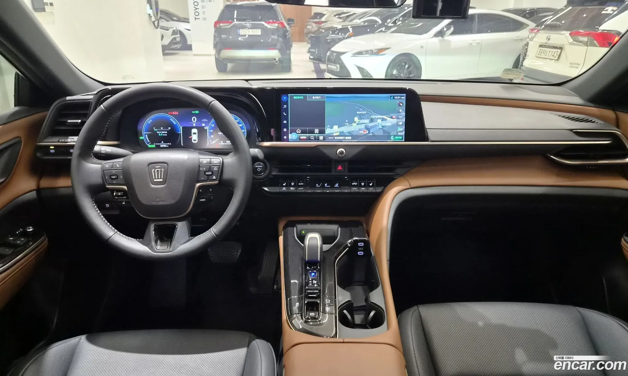 Toyota Crown Crossover 2024 — 14