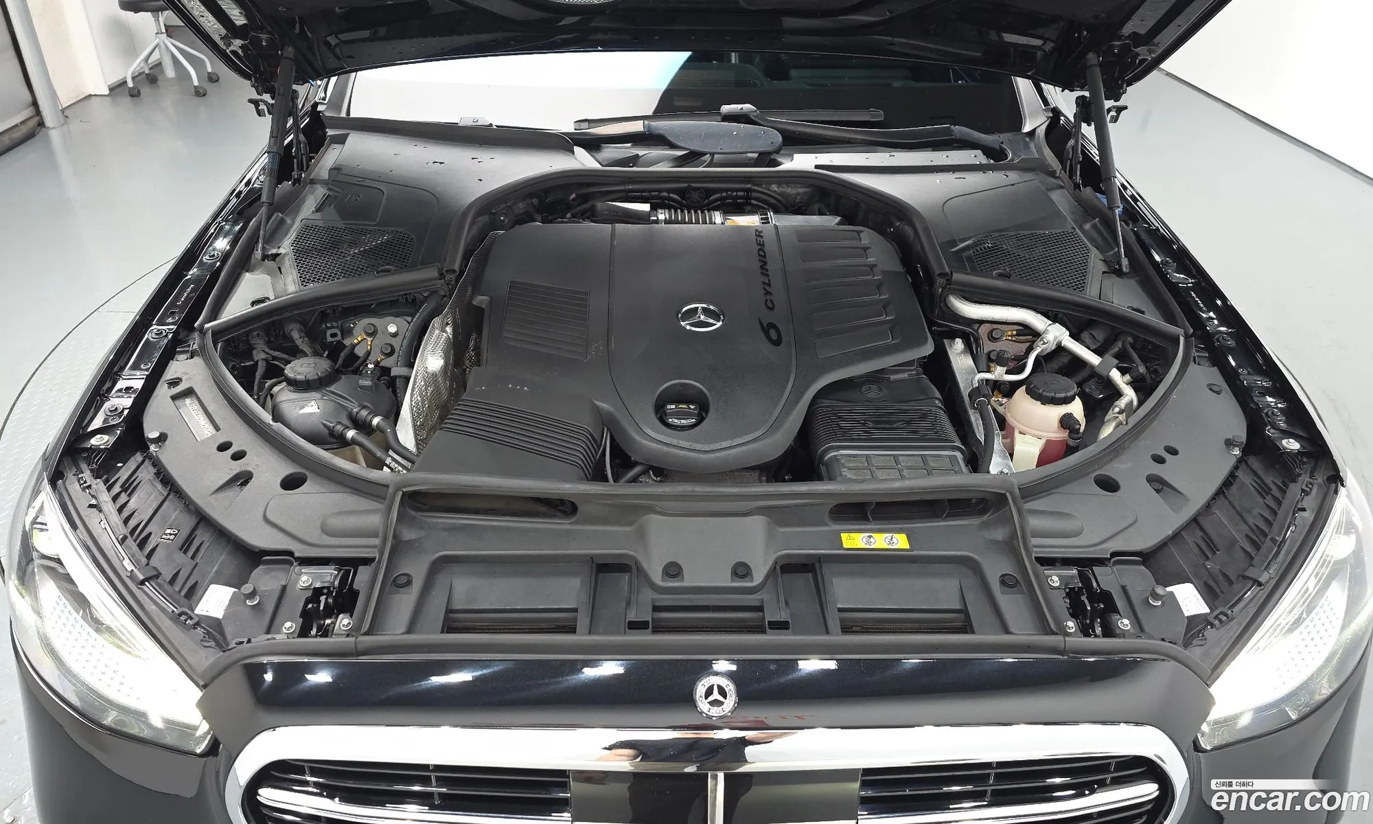 Mercedes-Benz S-Class W223 2022 — 24