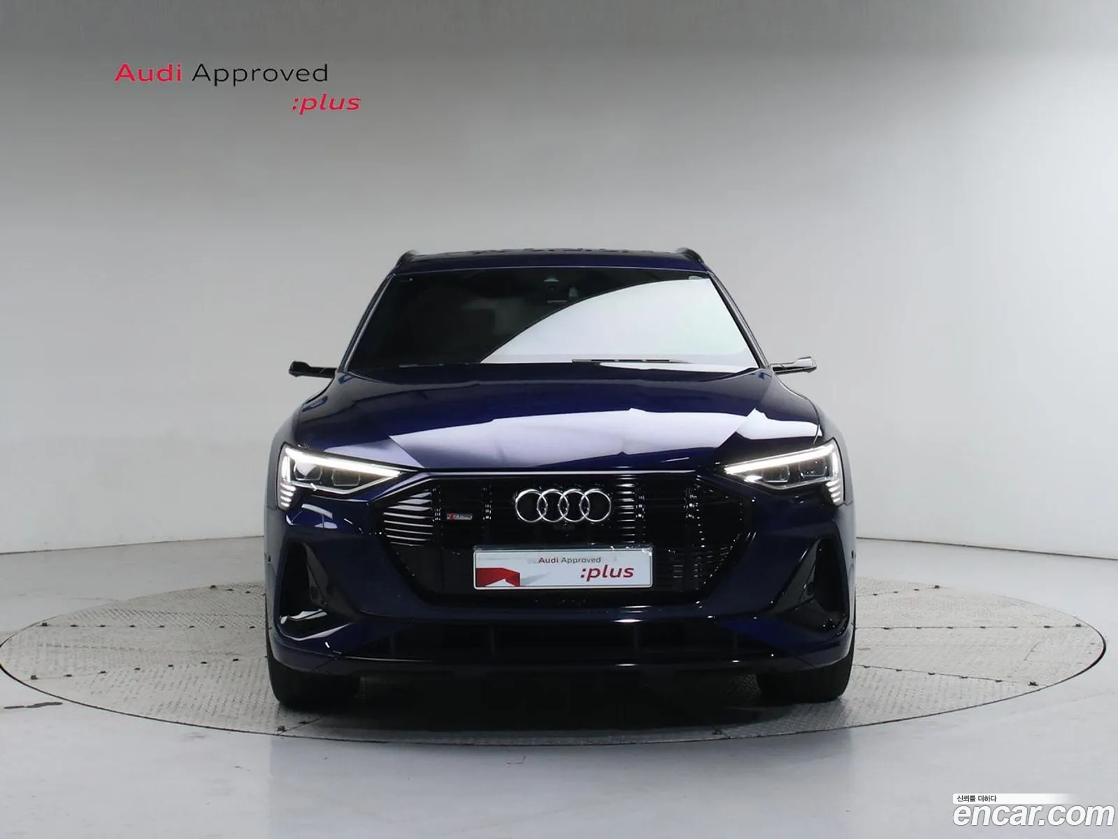 Audi e-tron 2022 — 14